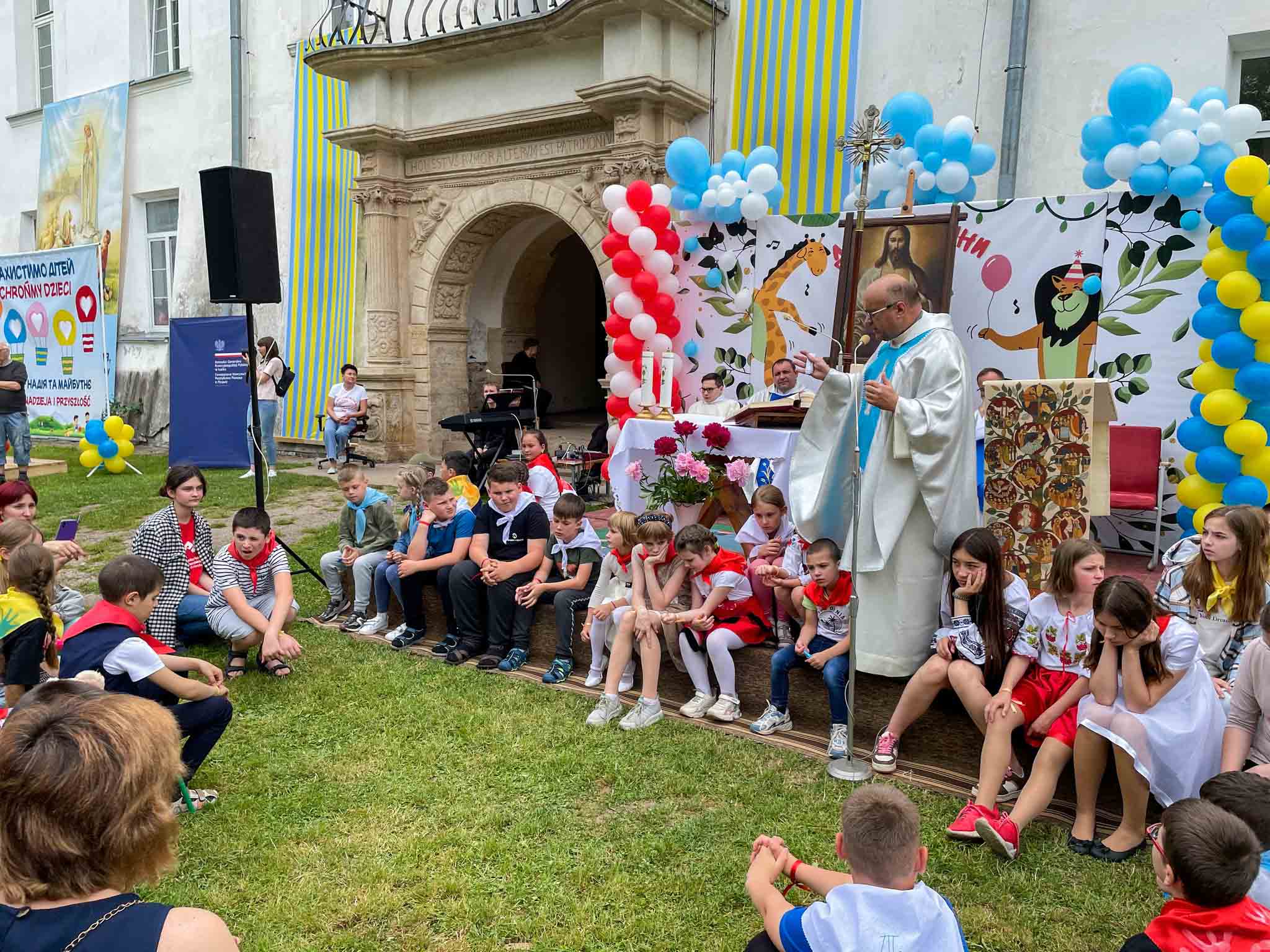 Spotkanie dzieci i młodzieży w Jazłowcu